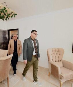 fb_img_17408354873371329574314791901116-253x300 وزير الإسكان يتفقد وحدات "سكن لكل المصريين" ومحطة رفع مياه التوسعات الشرقية بمدينة 15 مايو