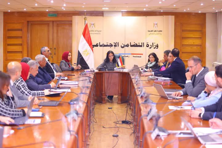 fb_img_17410035754766562626437479302247 وزيرة التضامن الاجتماعي تترأس اجتماع مجلس إدارة صندوق دعم الصناعات الريفية والبيئية والإنعاش الريفي