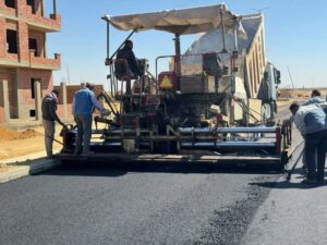 fb_img_17421184311177315593260567442948-300x225 وزير الإسكان يتابع مشروعات المرافق والطرق لأراضي "بيت الوطن" و"الأكثر تميزا" بالقاهرة الجديدة