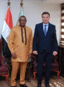fb_img_1742124741446579906348582736777-221x300 وزير الزراعة وسفير سيراليون في القاهرة يبحثان التعاون في مجال استنباط التقاوى وبناء القدرات والابتكارات الزراعية ..
