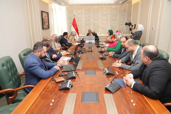 fb_img_17421252702826431433321128284278 وزير العمل يوجه بسرعة الانتهاء من مشروع ميكنة ورقمنة برنامج تشغيل ورعاية العمالة غير المنتظمة..