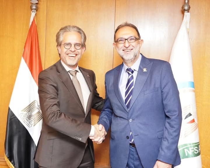 fb_img_17422163125593062895827286023498 رئيس الهيئة القومية لسلامة الغذاء يستقبل الملحق الزراعي بسفارة هولندا لبحث سبل تعزيز التعاون بين البلدين في مجال سلامة الغذاء