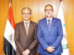 fb_img_17422163144462336241612006398623-300x222 رئيس الهيئة القومية لسلامة الغذاء يستقبل الملحق الزراعي بسفارة هولندا لبحث سبل تعزيز التعاون بين البلدين في مجال سلامة الغذاء