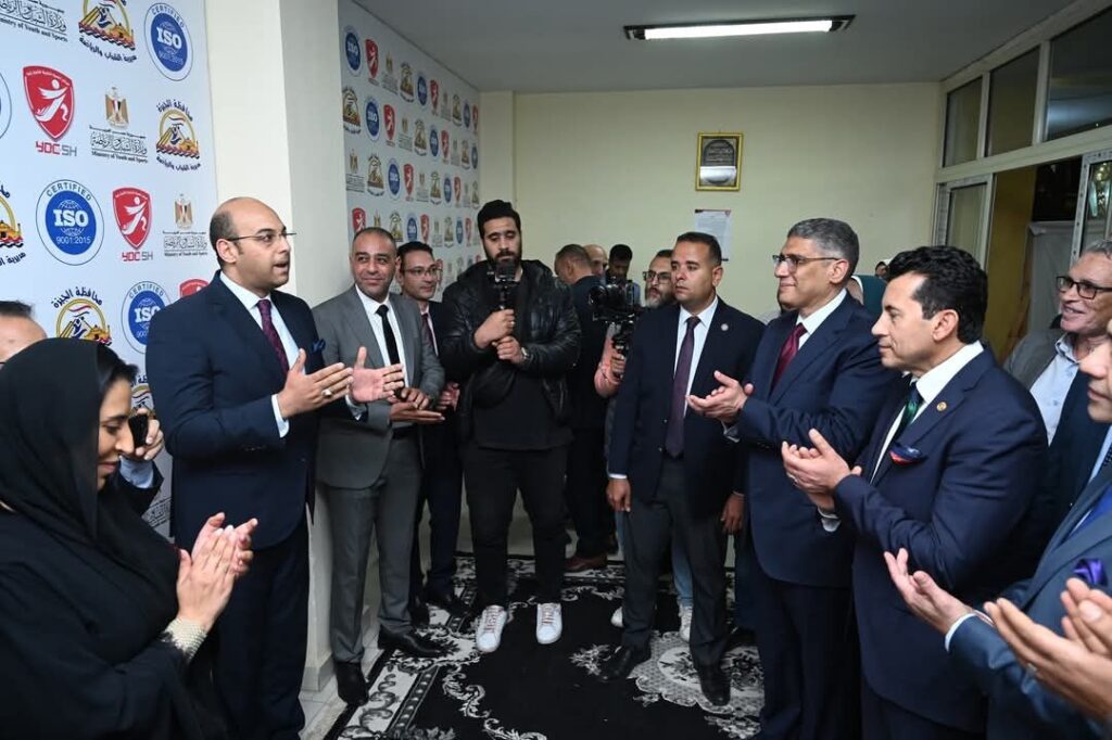 fb_img_17424679209221805883376974826162-1024x682 كإنجاز جديد وللمرة الأولى..<br>د أشرف صبحي يتسلم شهادة الأيزو لمركز التنمية الشبابية بالشيخ زايد