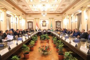 fb_img_17427260141847471376384698526070-300x200 وزير التعليم العالي يترأس اجتماع المجلس الأعلى للجامعات بجامعة القاهرة