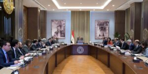 fb_img_17427335258761874546677147019155-300x150 رئيس الوزراء يستعرض موقف تخصيص الأراضي لمشروعات الطاقة الجديدة والمتجددة .. وموقف الطاقة في الصيف المقبل