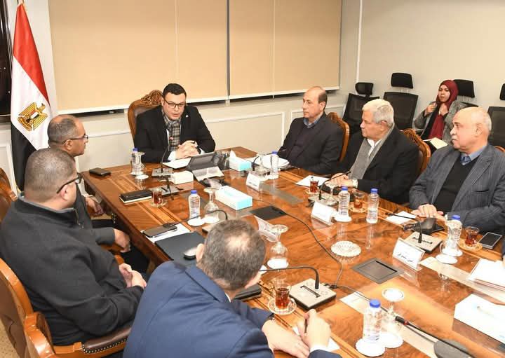 fb_img_17428955132255763772296023060600 وزير الإسكان يعقد اجتماعه الدوري لمتابعة موقف تنفيذ مشروعات المبادرة الرئاسية "حياة كريمة"
