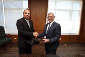 fb_img_17429091463501835226246687775781-300x200 وكالة الفضاء المصرية توقع اتفاقية تعاون مع بنك المياه المصري لخدمة المجتمع