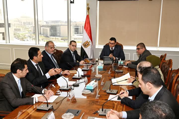 fb_img_1742909853750733761194749824032 وزير الإسكان يلتقي عددًا من المطورين العقاريين بمدينة سفنكس الجديدة