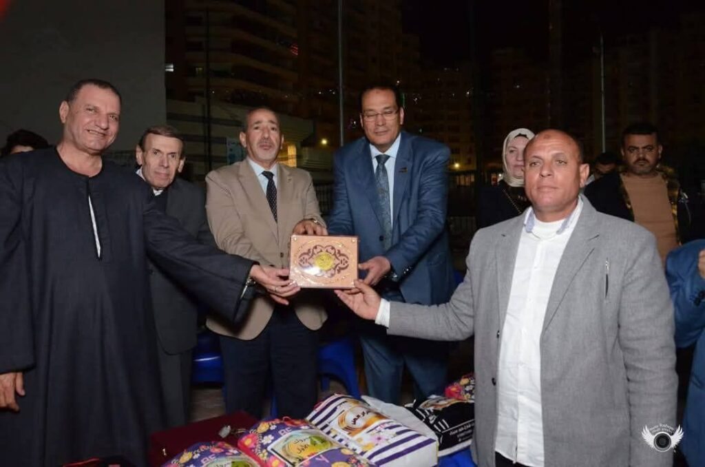 fb_img_17431382611191898072470715645787-1024x678 رجل المهام الصعبة بعنوان افعال لا اقوال