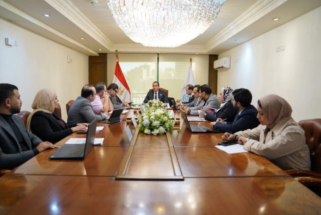 fb_img_17432398766711886591432433885693-1024x685 رئيس هيئة الرعاية الصحية يتابع استعدادات التأمين الطبي لاحتفالات عيد الفطر المبارك بمحافظات التأمين الصحي الشامل اتساقًا مع خطة وزارة الصحة والسكان