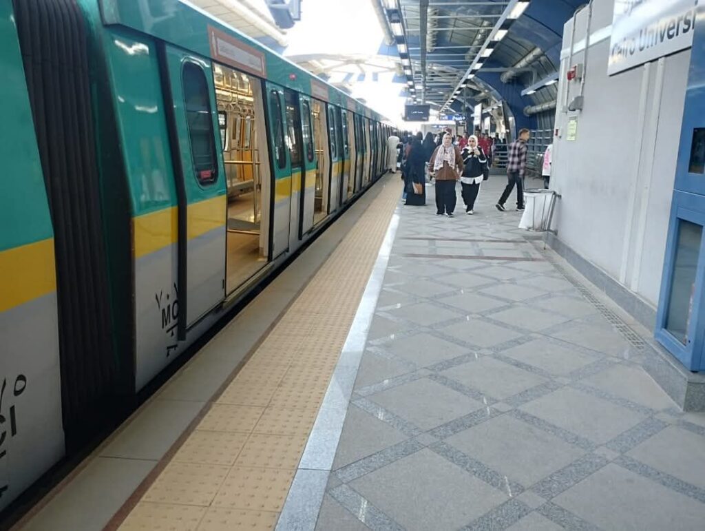 fb_img_17434187305413851239023964977485-1024x771 كامل الوزير يوجه بتواجد مسؤولى السكة الحديد ومترو الأنفاق بالمحطات المختلفة للإشراف على تقديم خدمات مميزة لجمهور الركاب