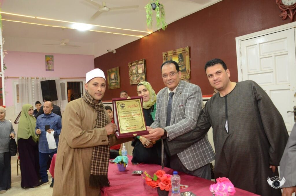 img-20250328-wa00304994977883238385290-1024x678 حفل تكريم الفائزين بمسابقه القران الكريم ليله القدر وتكريم الأم المثالية بقرية الحجناية بدمنهور بحيرة