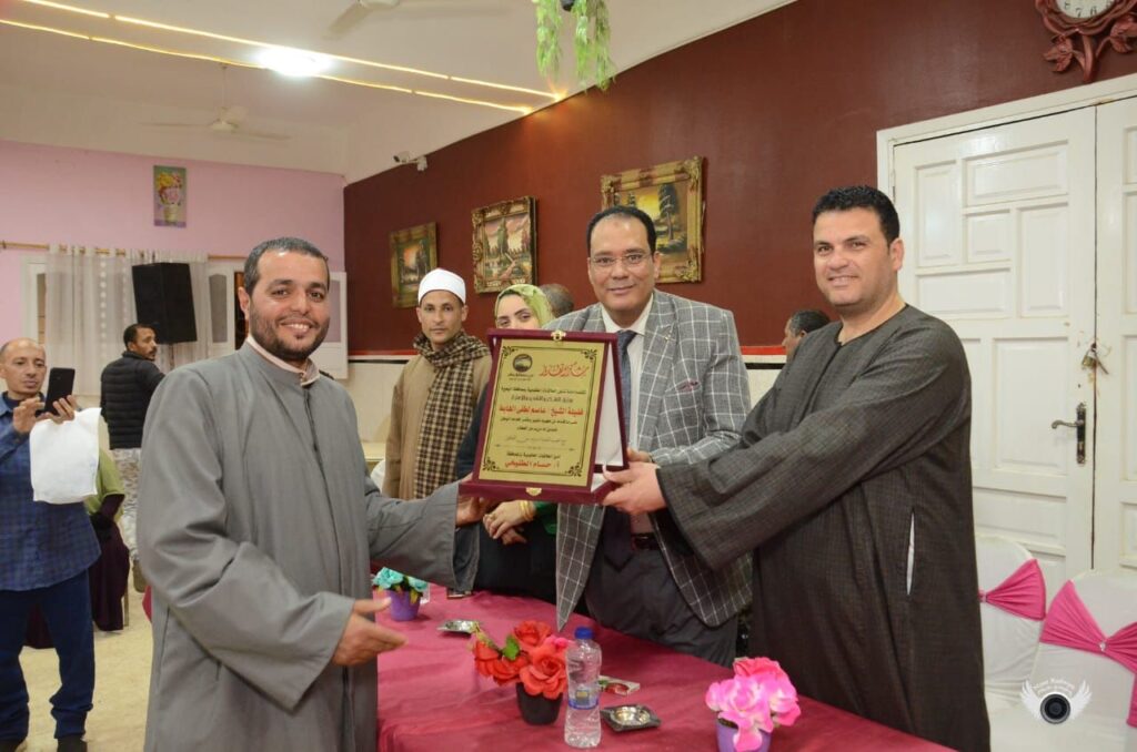 img-20250328-wa0035246538756157841058-1024x678 حفل تكريم الفائزين بمسابقه القران الكريم ليله القدر وتكريم الأم المثالية بقرية الحجناية بدمنهور بحيرة