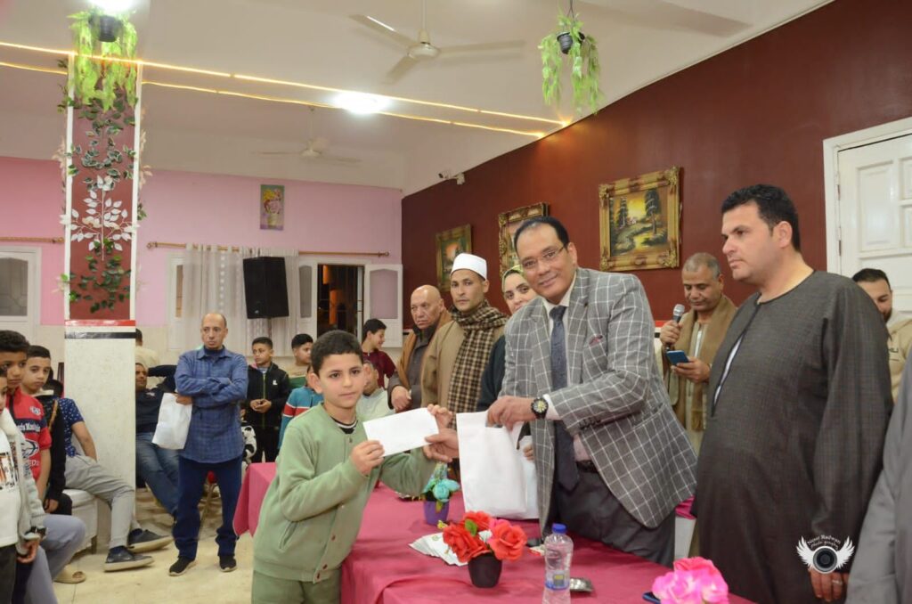 img-20250328-wa01493980715330548927522-1024x678 حفل تكريم الفائزين بمسابقه القران الكريم ليله القدر وتكريم الأم المثالية بقرية الحجناية بدمنهور بحيرة