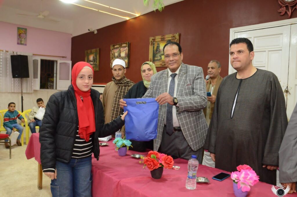 img-20250328-wa0157106670487552401913-1024x678 حفل تكريم الفائزين بمسابقه القران الكريم ليله القدر وتكريم الأم المثالية بقرية الحجناية بدمنهور بحيرة