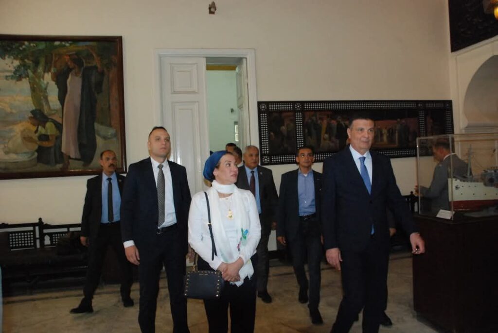 fb_img_17437592844338693817516132546151-1024x686 وزيرا الزراعة والبيئة والمدير الإقليمي للفاو يتفقدون المتحف الزراعي بالدقي واللمسات الأخيرة لمعرض زهور الربيع