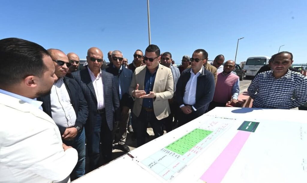 fb_img_17438588981982905933065625471044-1024x610 وزير الإسكان يتفقد مشروعات رفع كفاءة الكباري والمسطحات الخضراء ويتابع أعمال تطوير المداخل والبوابات بمارينا