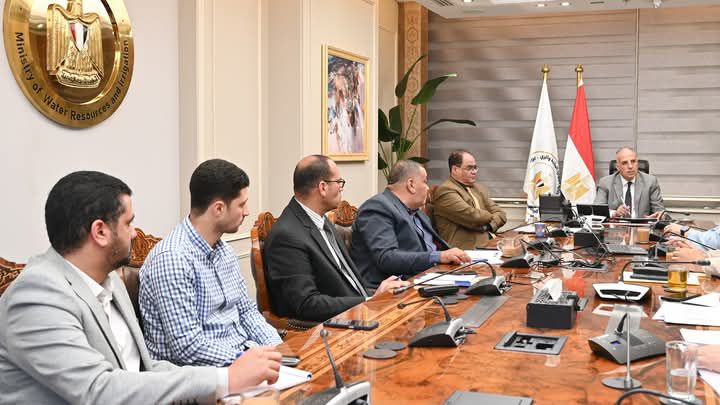 fb_img_17440157592906302994728281669861 وزير الري يتابع إجراءات الحفاظ على أراضي الدولة المملوكة للوزارة وأعمال إزالة التعديات التى يتم تنفيذها