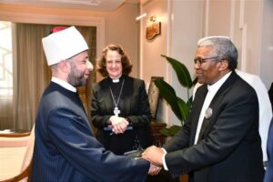 fb_img_17440490066569202633094631040872-300x200 وزير الأوقاف يستقبل وفدًا رفيع المستوى من منظمة كنائس من أجل السلام في الشرق الأوسط