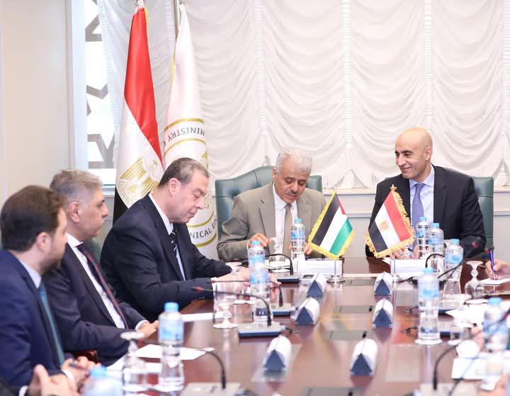 fb_img_17441185635461171066562793084313 وزير التربية والتعليم يستقبل نظيره الفلسطيني لبحث آليات التنسيق لدعم العملية التعليمية للطلاب الفلسطينيين