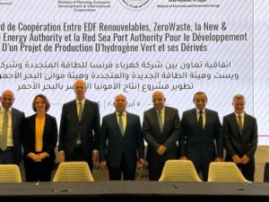 fb_img_17441261706011471040005097282316-300x225 وزير الكهرباء يشهد توقيع عدد من الاتفاقيات مع الجانب الفرنسي في مجالات الكهرباء والطاقة المتجددة