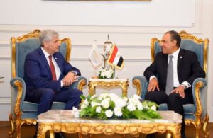 fb_img_174419354933982797650241476418-300x195 وزير الخارجية والهجرة يستقبل مدير المركز الدولي لتطوير سياسات الهجرة