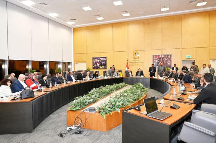 fb_img_17441939893617157750823281386081 وزير الإسكان يعقد اجتماعه الدوري مع أعضاء البرلمان بمجلسيه النواب والشيوخ