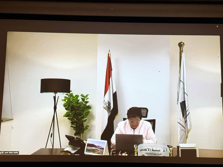 fb_img_17441940542435646078816810794652 نائب وزير الصحة تشارك افتراضيًا في الدورة 58 للسكان والتنمية بالأمم المتحدة وتستعرض التجربة المصرية في تنمية الأسرة