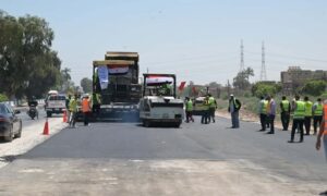 fb_img_17442810574976005422729677615991-300x180 رئيس الوزراء يتفقد أعمال مشروع ازدواج طريق أسيوط/ ديروط الزراعي