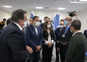 fb_img_17442815004898740050187099498896-300x214 رئيس الوزراء يستهل جولته بمحافظة أسيوط بتفقد مستشفى منفلوط المركزي بعد تطويره