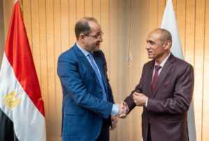 fb_img_17443763788305201319680982063937-300x202 وزير المالية يكرم ٧ قيادات ضريبية متميزة بالقاهرة والجيزة والإسكندرية والقليوبية ودمياط