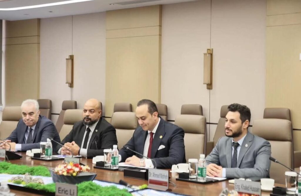 fb_img_17444492246757233117295506681752-1024x668 رئيس هيئة الرعاية الصحية يبحث مع "مندراي" سبل التعاون لتوطين التكنولوجيا الطبية الحديثة