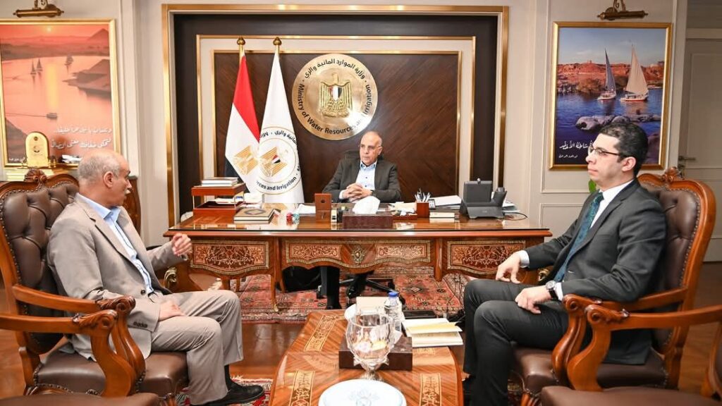 fb_img_17444493655148603949637529958450-1024x576 السد العالى أهم منشأ مائي فى مصر وأعظم مشروع هندسي فى القرن العشرين