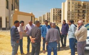 fb_img_17445321373456416271057104822518-300x185 وزير الإسكان يتابع موقف تنفيذ وحدات "سكن لكل المصريين" بمدينة العبور الجديدة