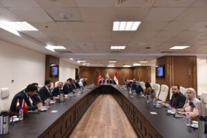 fb_img_1744545026662997376359596396297-300x200 وزير العمل يستقبل نظيره التركي والوفد المُرافق له لبحث ملفات ذات اهتمام مُشترك