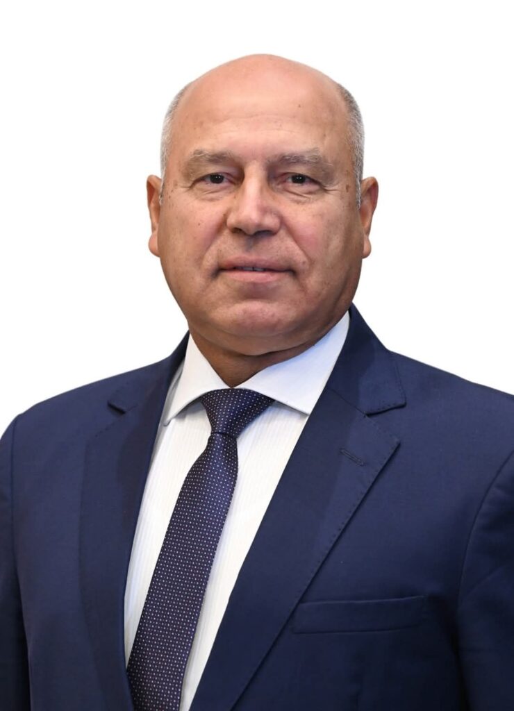 fb_img_17446239960998484736704114261436-740x1024 وزارة الصناعة تعلن عن تفعيل المرحلة الأولى من مبادرة تمويل القطاعات الصناعية ذات الأولوية