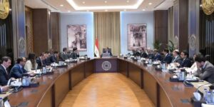 fb_img_17446548392434896525584825988183-300x150 رئيس الوزراء يلتقي أعضاء اللجنة المُشكلة لبحث تحديات ومستقبل الإعلام والدراما المصرية