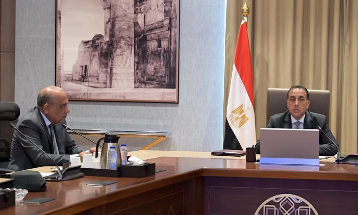 fb_img_17447275492024211682441852032706 رئيس الوزراء يُتابع الموقف التنفيذي لتوصيل المرافق لمشروعات الاستصلاح الزراعي في "الدلتا الجديدة"