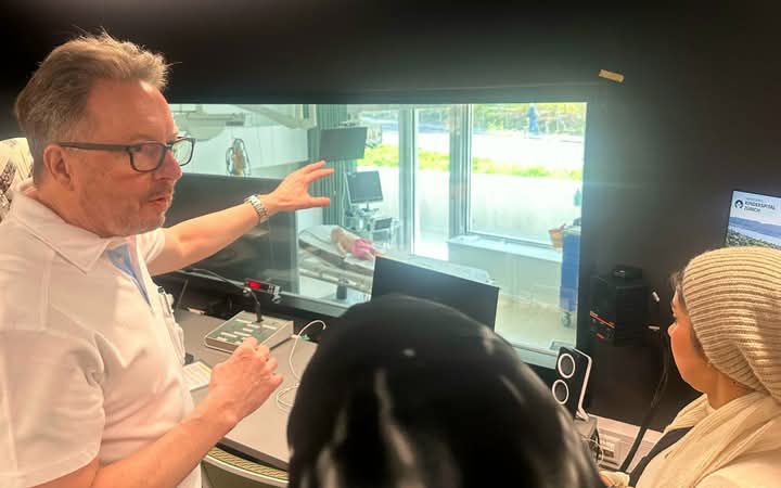 fb_img_17447976116408565343586197535012 مستشفى زيورخ الجامعي السويسري يستقبل أول بعثة لأطباء هيئة الرعاية الصحية ضمن برنامج HUB للتوأمة مع المستشفيات الدولية في التخصصات الصحية المتقدمة