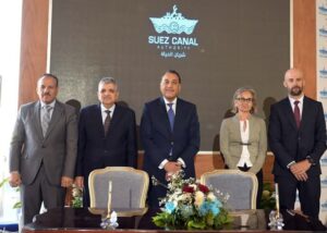 fb_img_17448156827642589392434831175995-300x214 رئيس الوزراء يشهد توقيع مذكرة تفاهم بين "شركة قناة السويس للاستزراع المائي" و "مجموعة "تيخيدور لازارو جروب" الأسبانية
