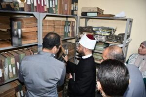 fb_img_17448157667296514916562070341746-300x200 وزير الأوقاف يتفقد معهد التمريض التابع لمستشفى الدعاة