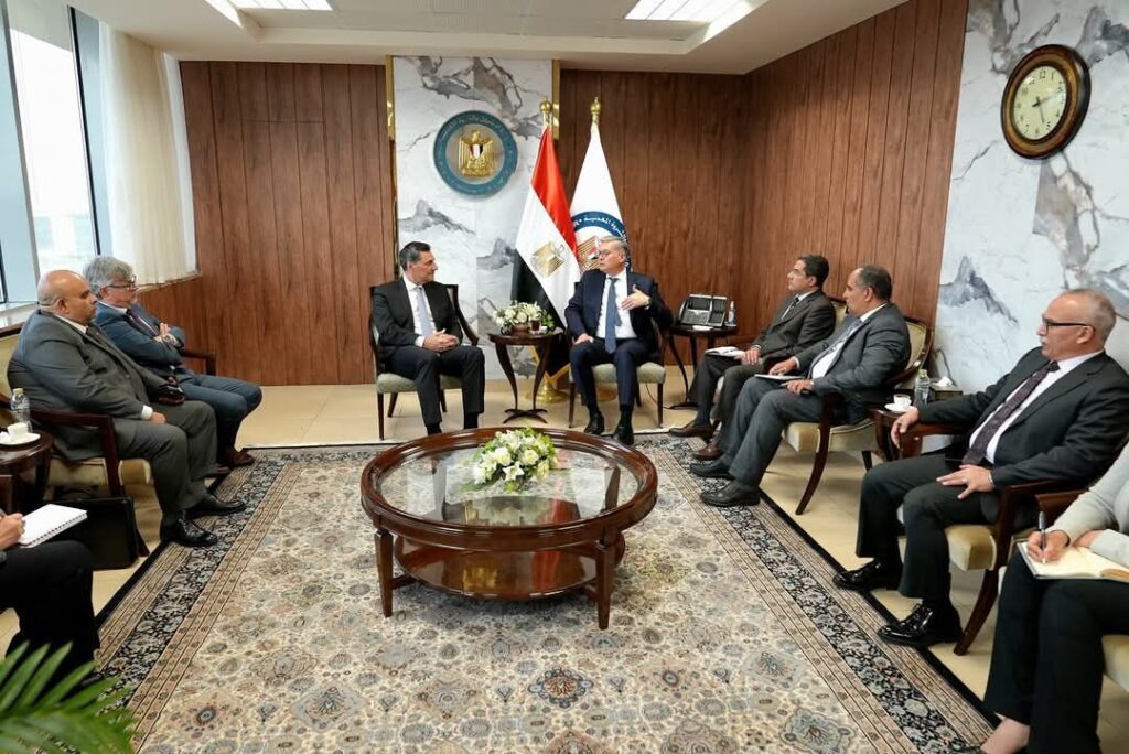 fb_img_17449019078992745938624134515685-1024x684 وزير البترول والثروة المعدنية يستقبل السيد ماثيوس ريجاس رئيس شركة أنرجين اليونانية لبحث أوجه التعاون المشترك