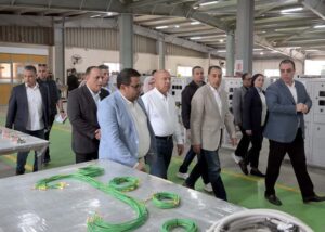 fb_img_17450632257468826103104618953755-300x214 رئيس مجلس الوزراء يتفقد مصانع شركة طيبة للصناعات المتطورة