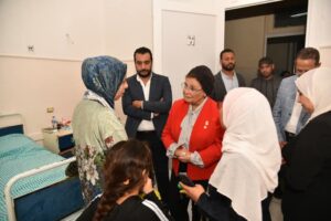 fb_img_17452349005176741715564558832283-300x200 نائب وزير الصحة تُتابع الخدمات الطبية بالإسكندرية.. وتؤكد على تطوير رعاية المبتسرين والحد من الولادات القيصرية