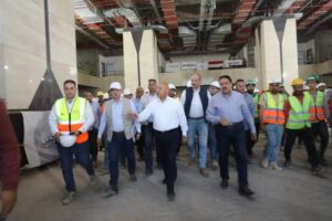 fb_img_17452351755833074414517138308925-300x200 وزير الصناعة والنقل في جولة تفقدية هامة بمشروع الخط الأول من شبكة القطار الكهربائي السريع لمتابعة التشطيبات النهائية للمحطات