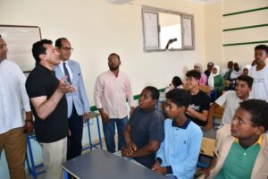 fb_img_17452612870435903495815025003676-300x200 وزير الشباب والرياضة يتفقد تنفيذ فعاليات القوافل التعليمية والتنويرية بمدرسة سعد أبو ريده بشلاتين