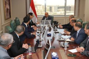 fb_img_17453298450206139706947358735540-300x200 وزير الكهرباء يبحث مع شركة هواوي الصينية سبل دعم وتعزيز التعاون في مجالات الطاقة المتجددة وأنظمة التخزين الخاصة بها وتكنولوجيا الترشيد وخفض الفقد والتحول الرقمي