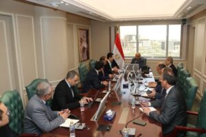 fb_img_17453298470675211681822664820149-300x200 وزير الكهرباء يبحث مع شركة هواوي الصينية سبل دعم وتعزيز التعاون في مجالات الطاقة المتجددة وأنظمة التخزين الخاصة بها وتكنولوجيا الترشيد وخفض الفقد والتحول الرقمي
