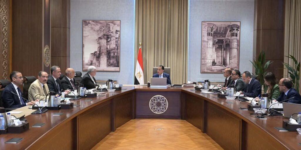 fb_img_17457527602066473217472665691436-1024x512 رئيس الوزراء يستعرض التحديات التى تواجه الجامعة العُمالية والمسارات المقترحة لتطويرها